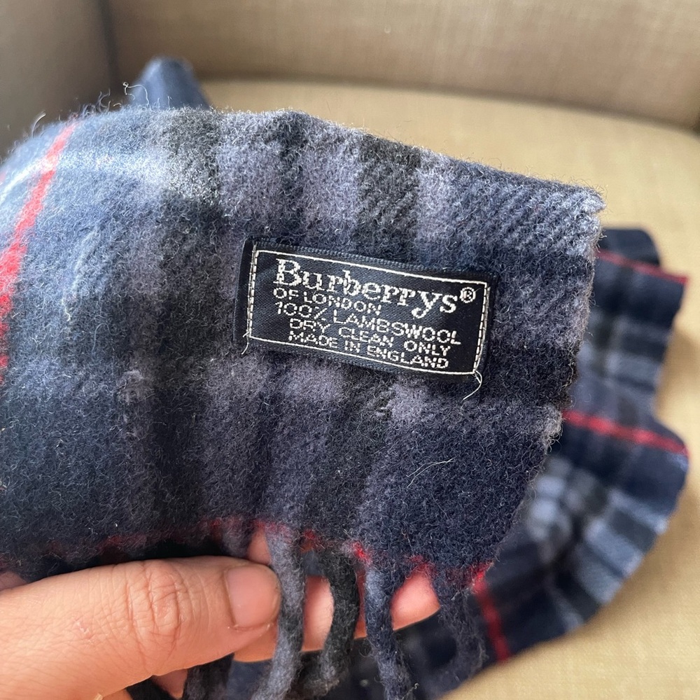 Authentic Burberrys vintage nova check blue wool scarf (F309) - Picture 5 of 7